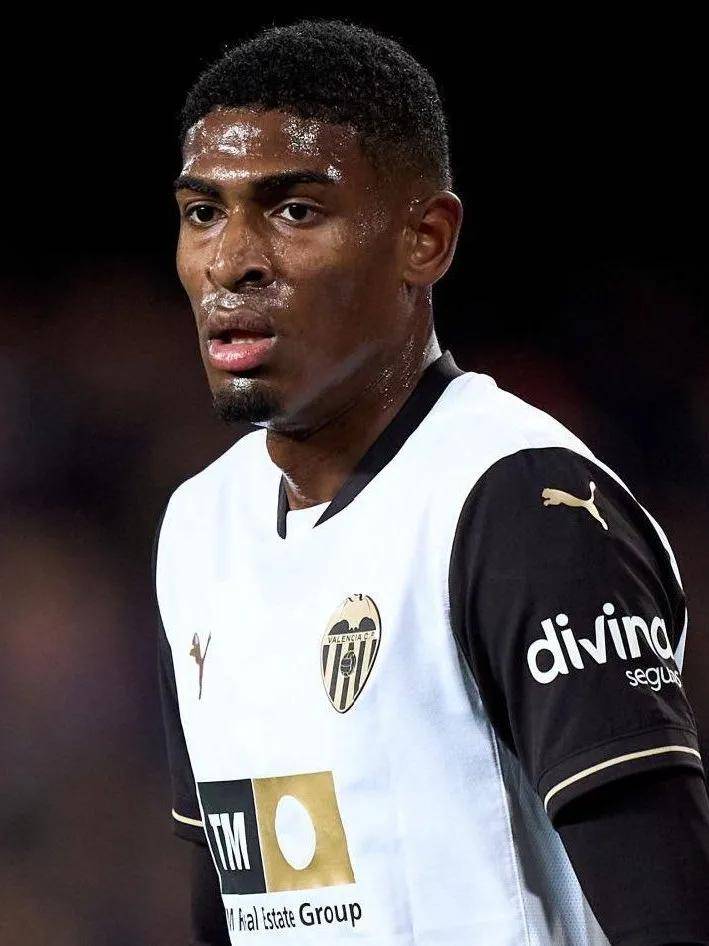 然防守坚韧 然防守坚韧