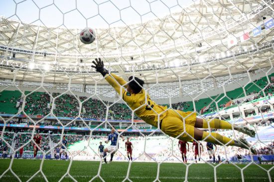 练和战术上 练和战术上