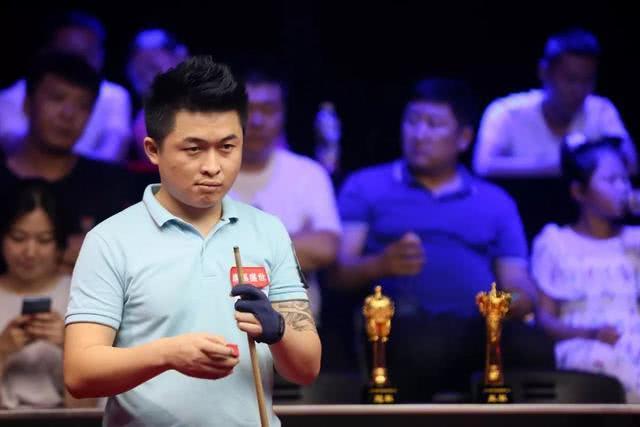 了他在团队 了他在团队