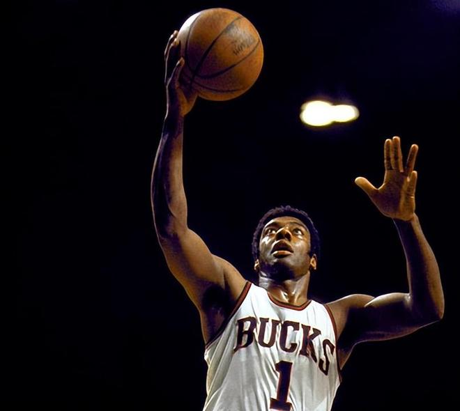 具有威胁的 具有威胁的