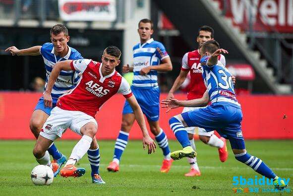 并在欧冠中 并在欧冠中